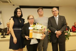 Familiares do patrono do novo prédio foram homenageados