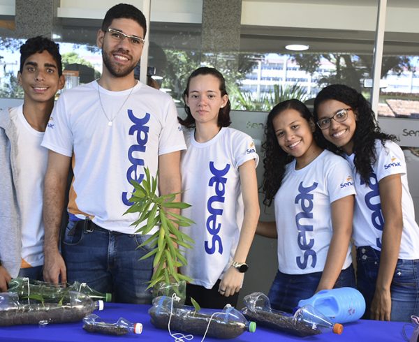 Alunos do Programa de Aprendizagem participam de oficinas de sustentabilidade