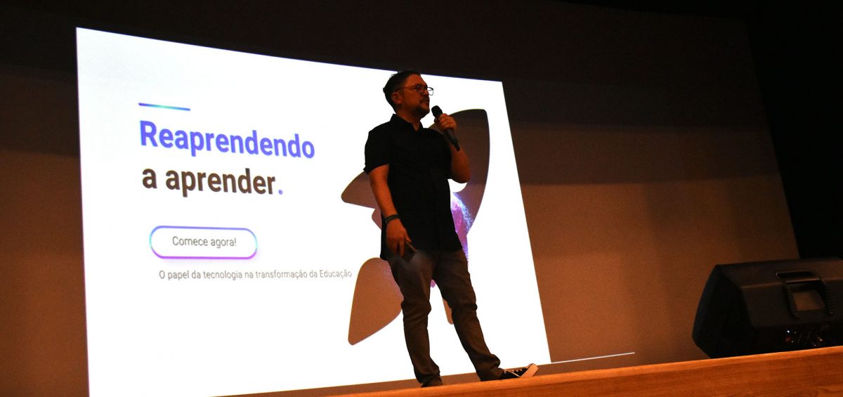 Palestra sobre o metaverso encerra programação do encontro Pedagógico 2023