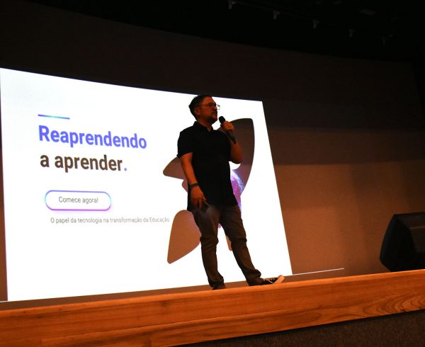 Palestra sobre o metaverso encerra programação do encontro Pedagógico 2023