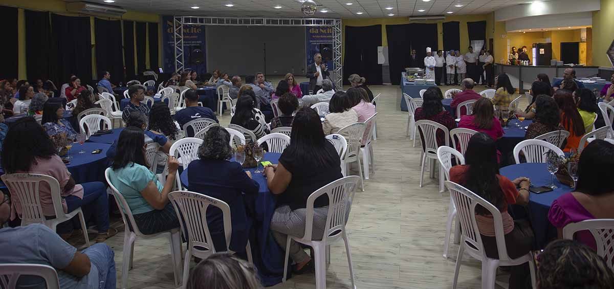 Aniversariantes de julho e agosto participam de almoço comemorativo