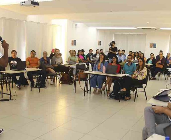 Oficina Chat GPT para Professores leva experiência prática para participantes do CITE