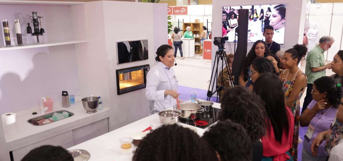 Confeitaria oriental com toque francês_Renata Clara apresenta Yogashi na Feira de Confeitaria Senac