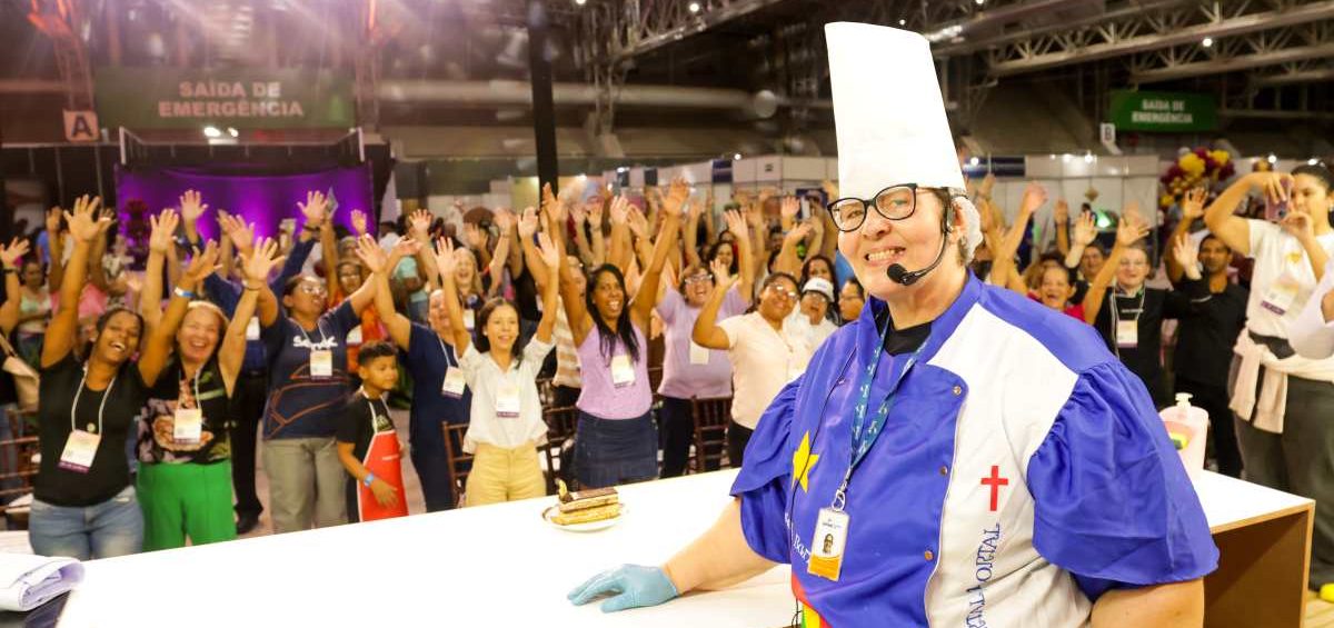 Cultura tradição e inovação_Cristianne Barros apresenta releitura do bolo de noiva na Feira de Confeitaria Senac
