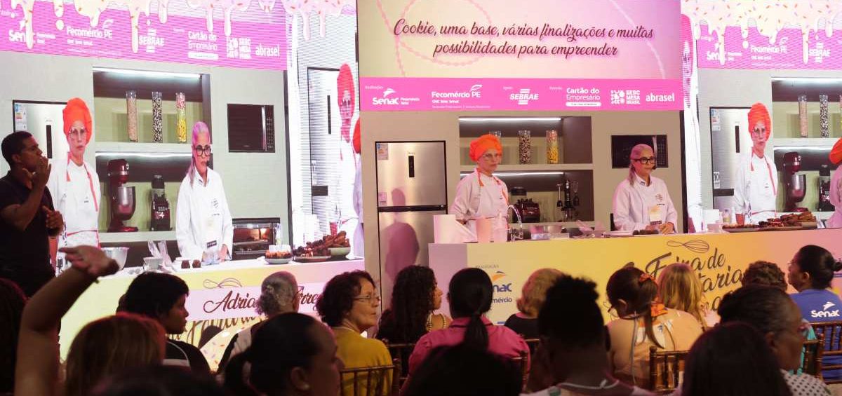 Mara Cakes emociona e inspira público com talk show na 1ª Feira de Confeitaria Senac